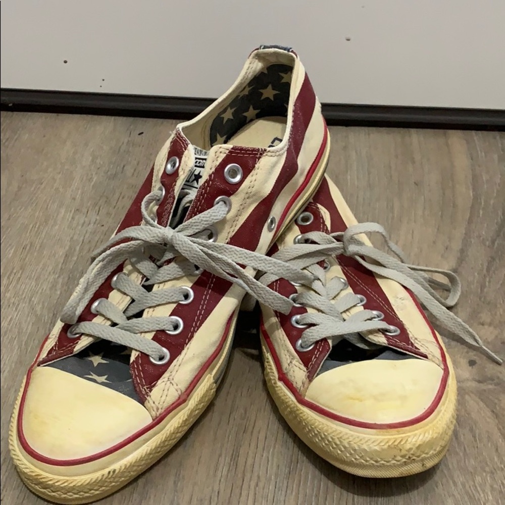UNWORN patriotic Converse